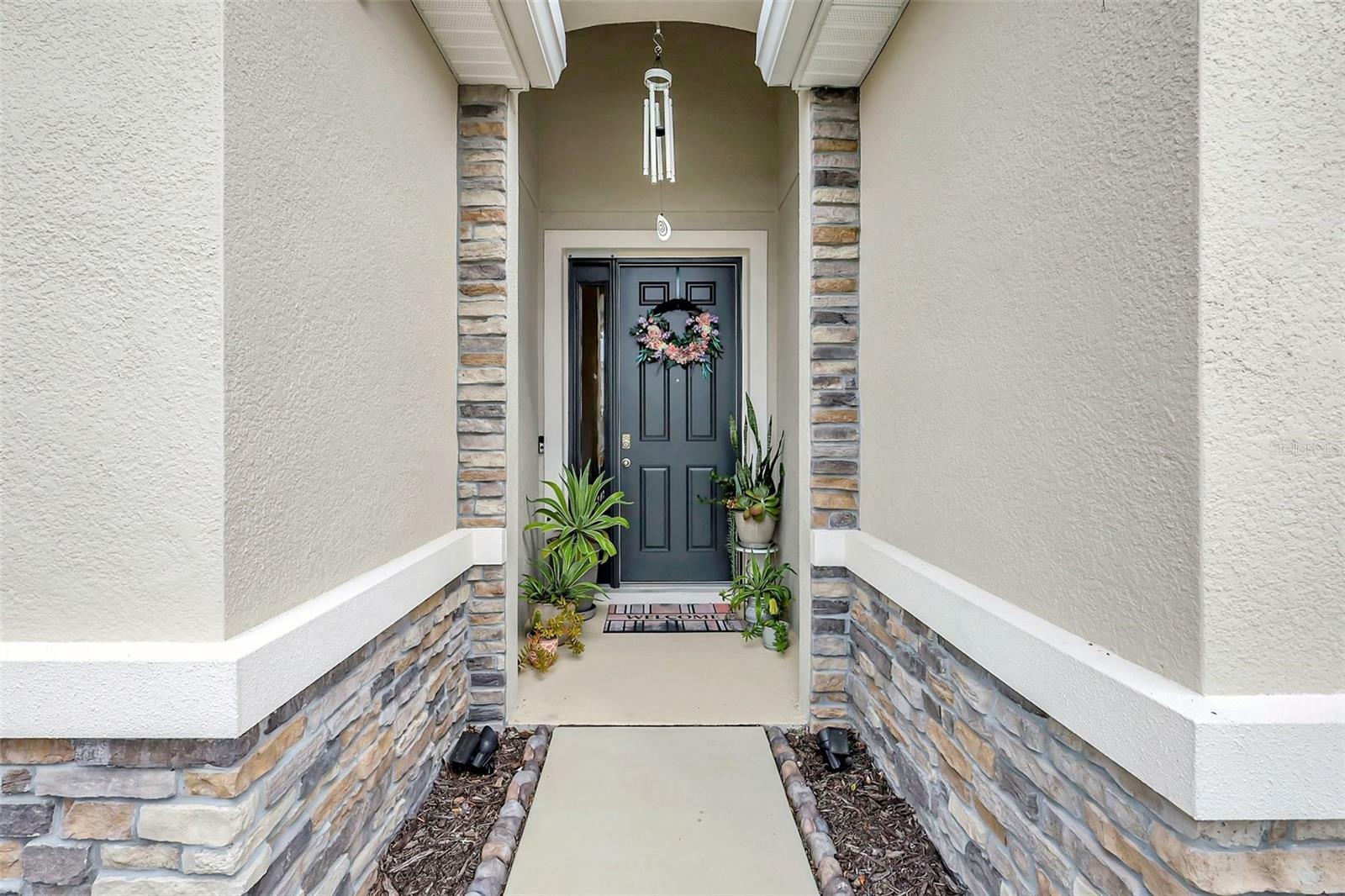 Property Photo: 5313 Halewood Court FL 34211