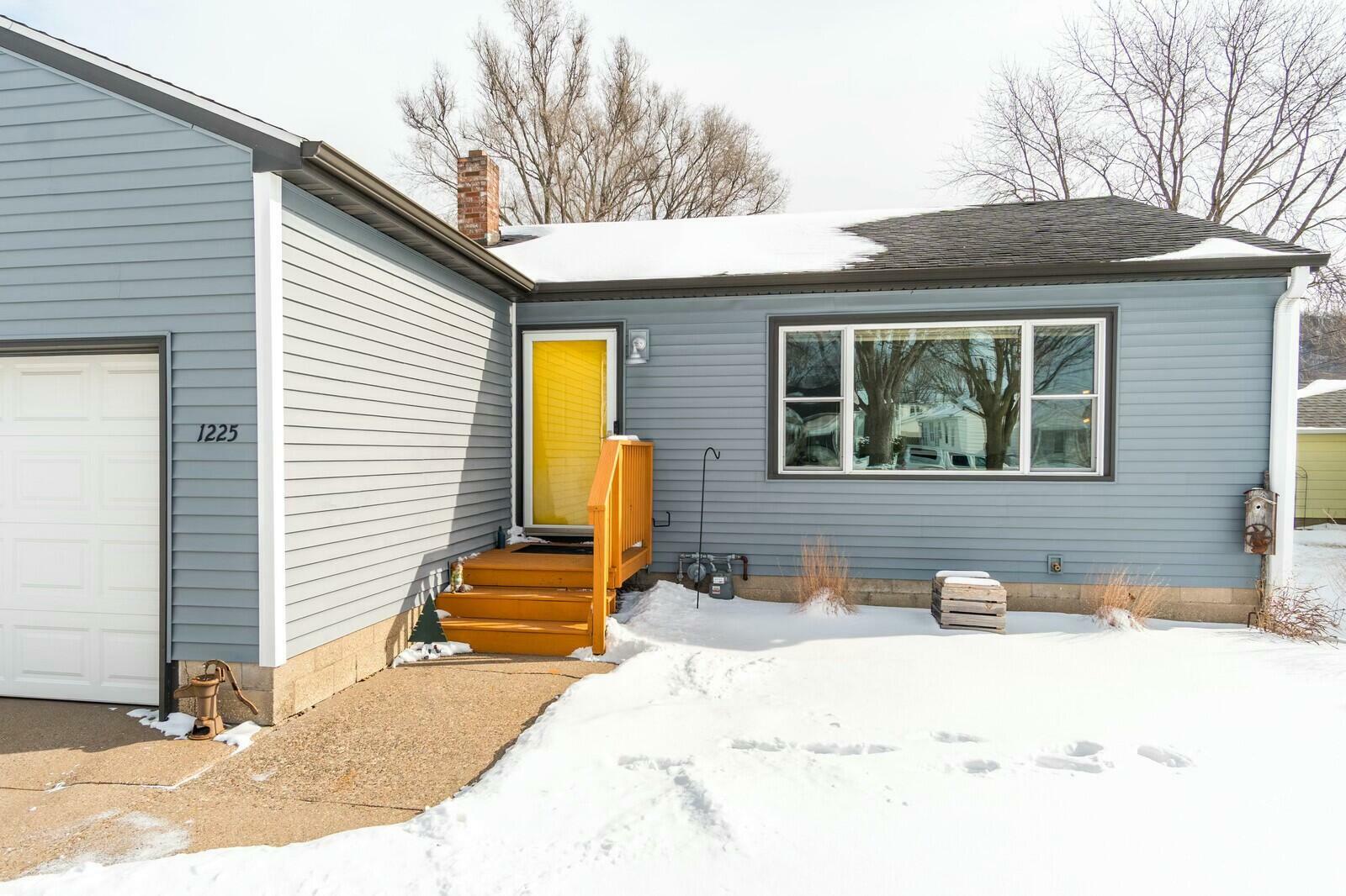 Property Photo:  1225 26th St  WI 54601 