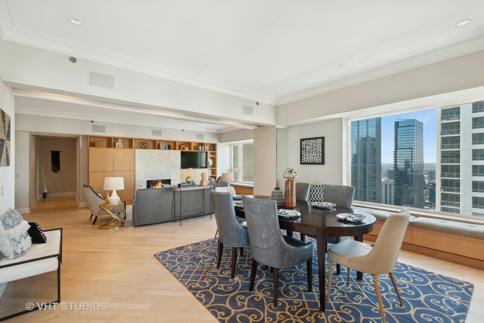 Property Photo: 800 N Michigan Avenue 3703 IL 60611