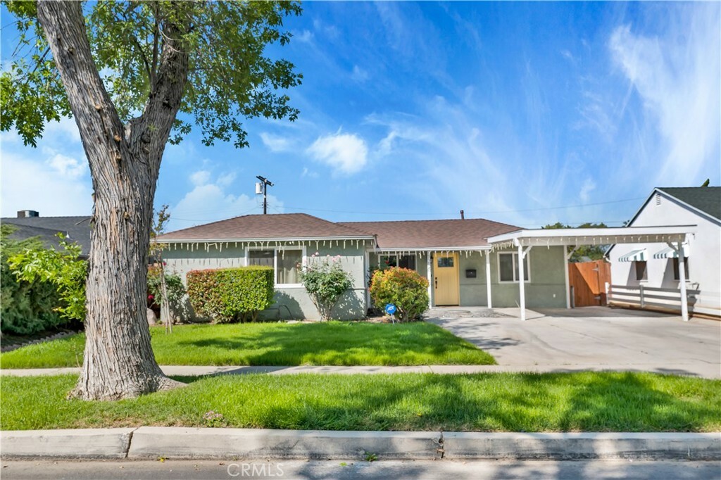 Property Photo:  7255 Shoshone Avenue  CA 91406 