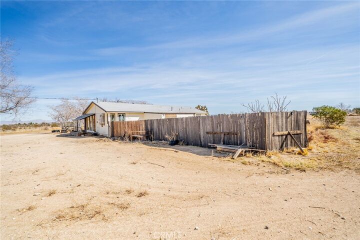 Property Photo:  11075 Manada Road  CA 92371 