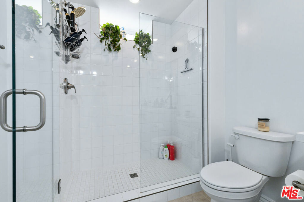 Property Photo:  915 Madonna Rd 302  CA 93405 