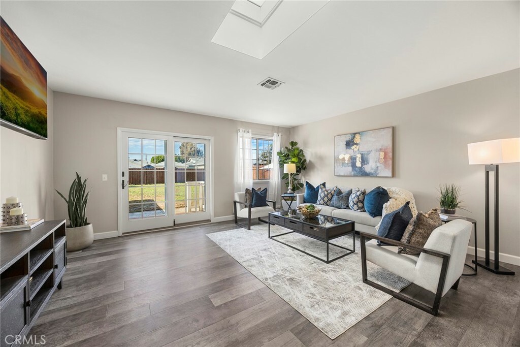 Property Photo: 607 S Poplar Avenue CA 92821