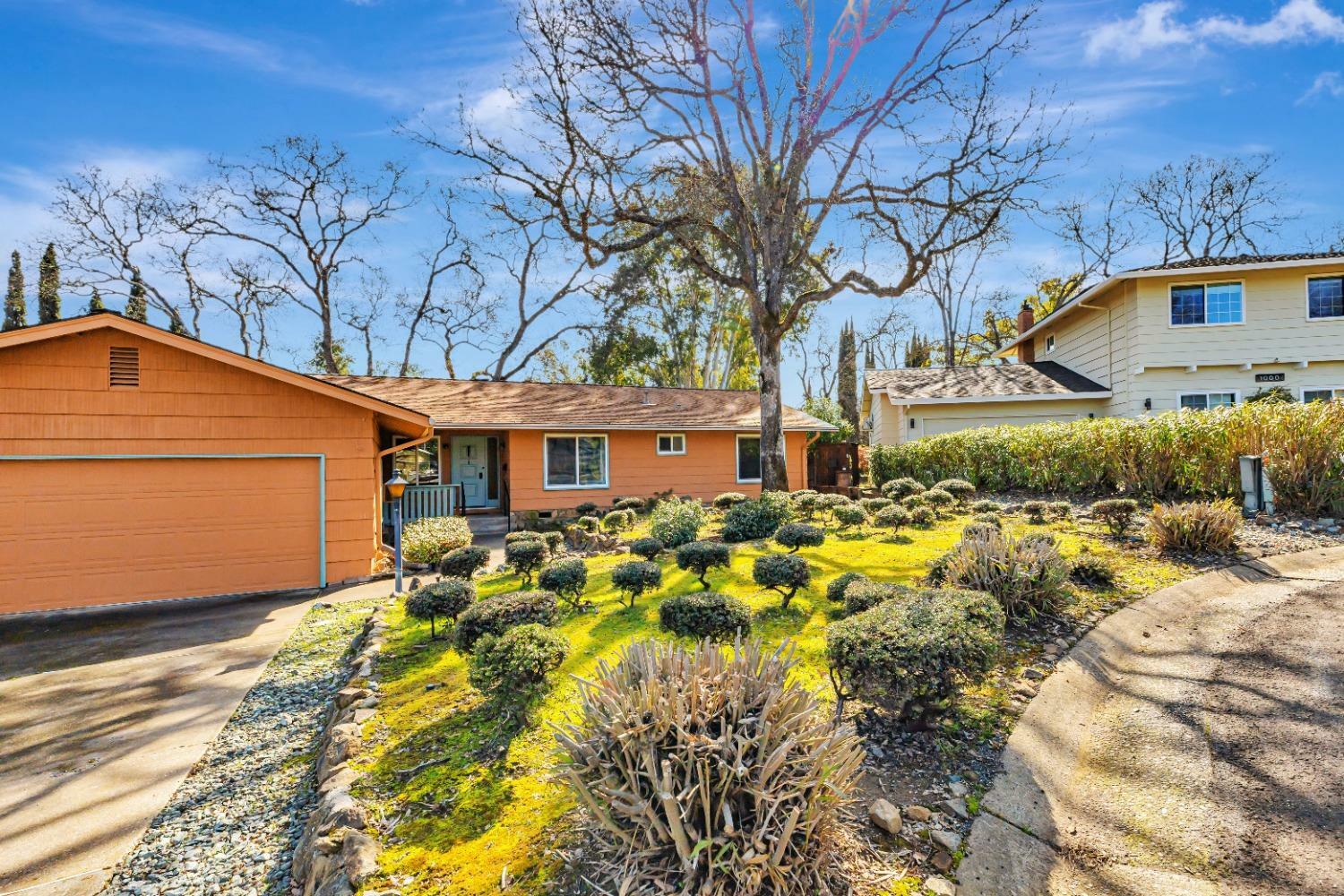 Property Photo:  1012 Geneva Court  CA 95762 