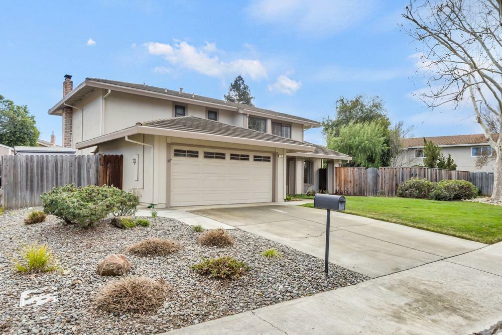 Property Photo:  5 Colgate Court  CA 95695 