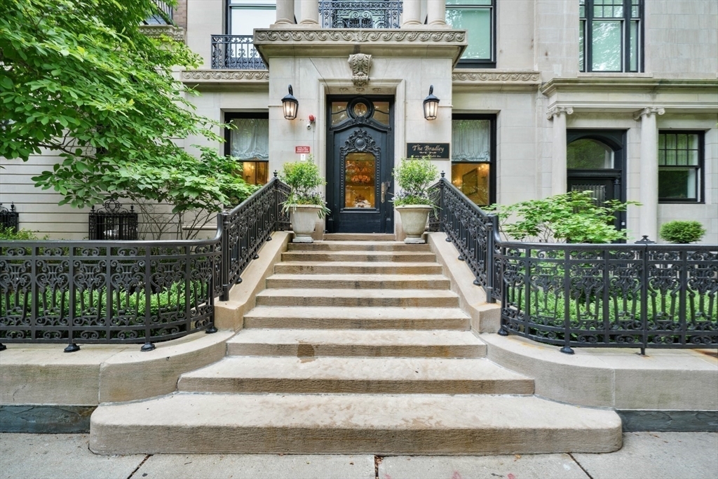 Property Photo: 409-411 Commonwealth Ave B MA 02115