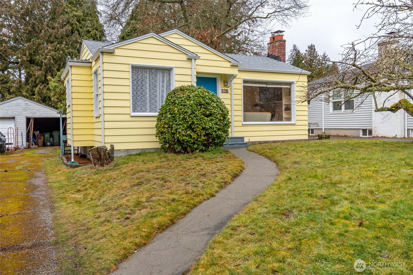 Property Photo:  1042 NE 94th Street  WA 98115 