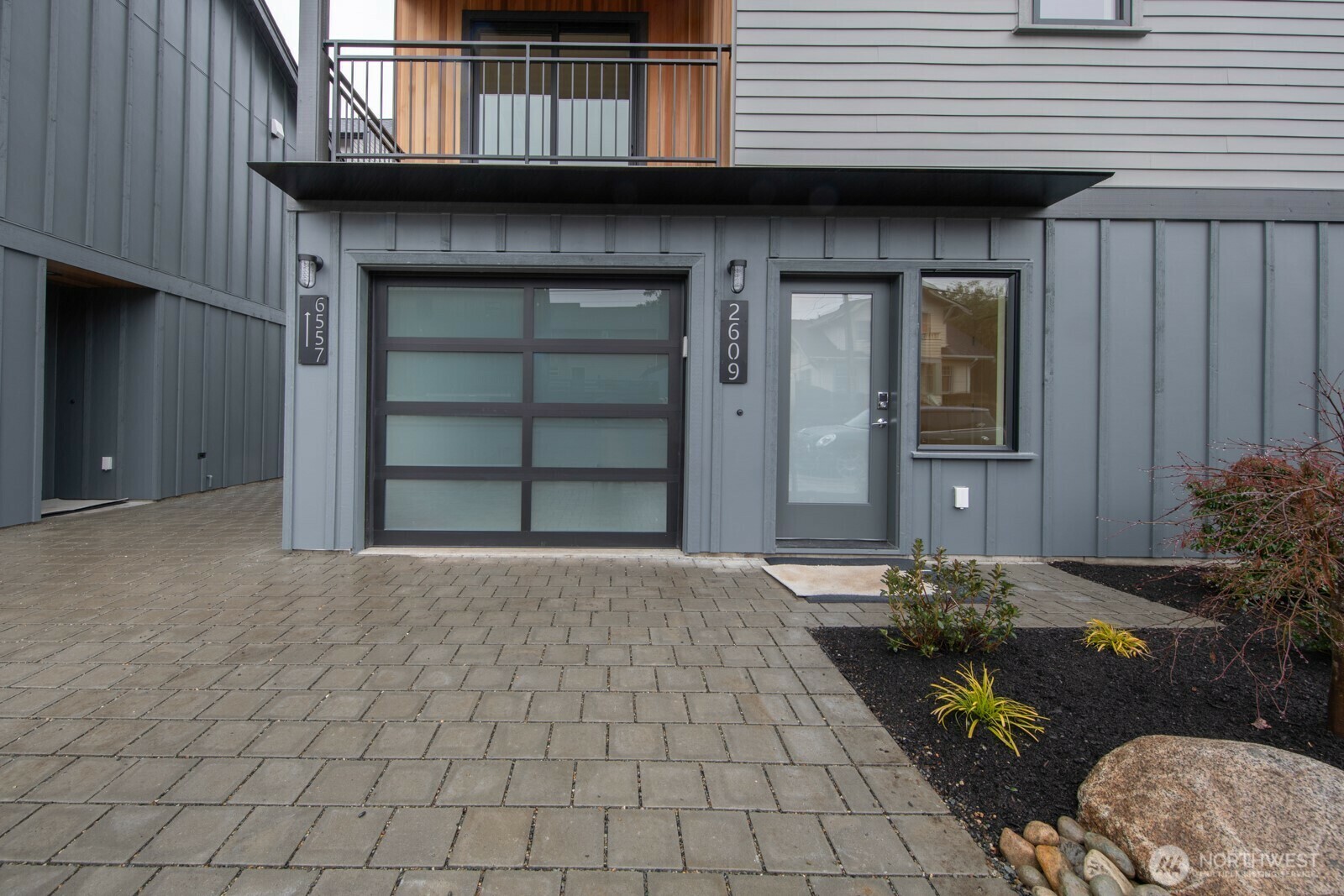 2609 NW 67th Street  Seattle WA 98117 photo