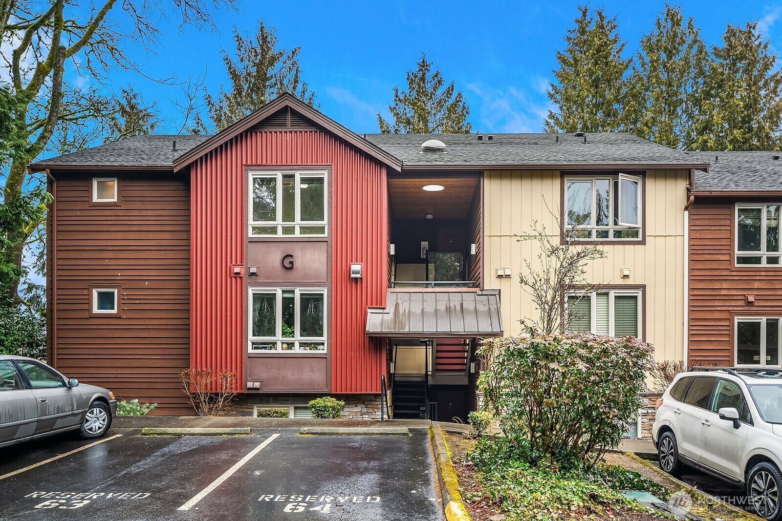 Property Photo:  15070 NE 82nd Street 301  WA 98052 