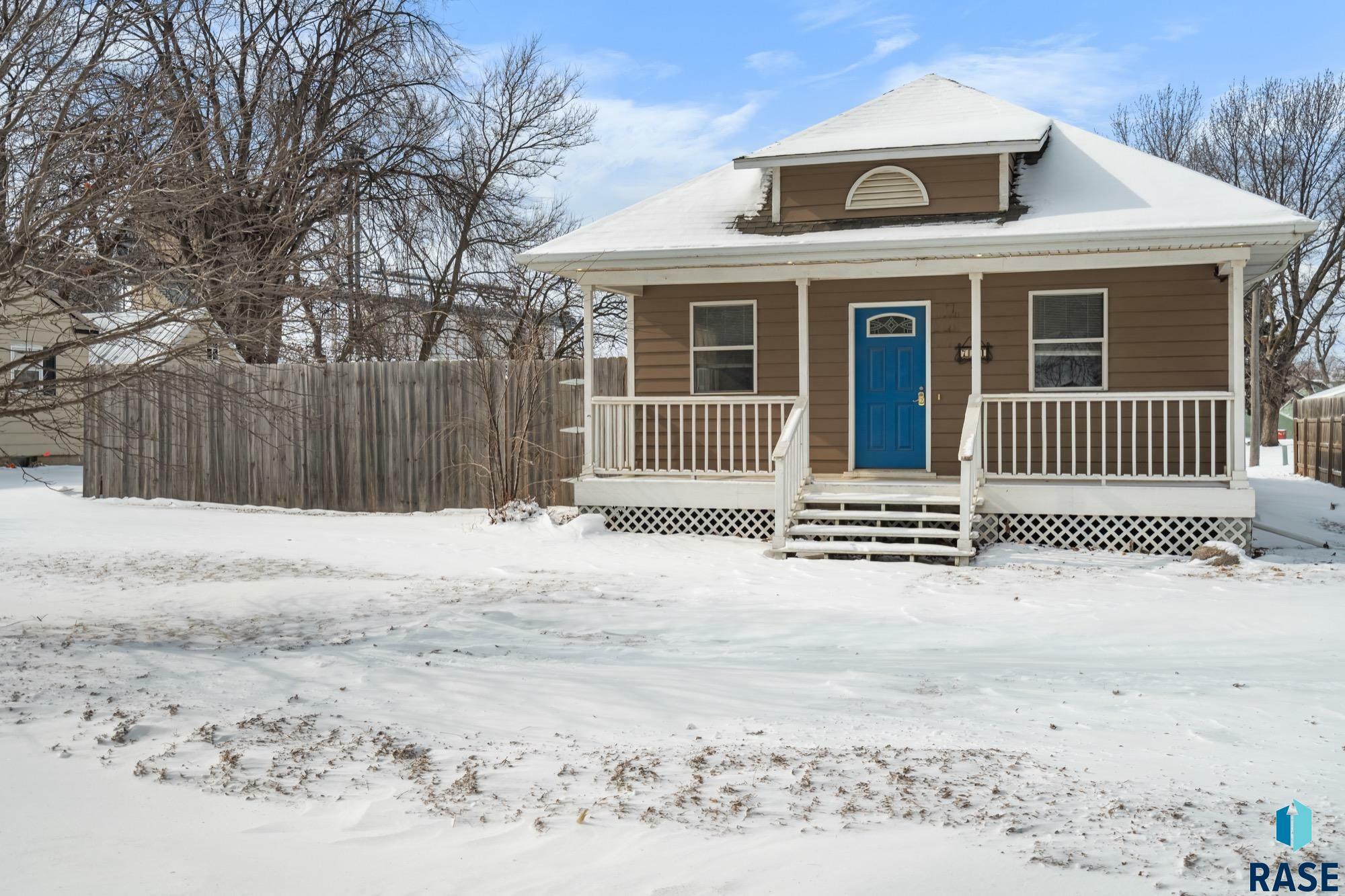 Property Photo:  751 Montana St  SD 57014 