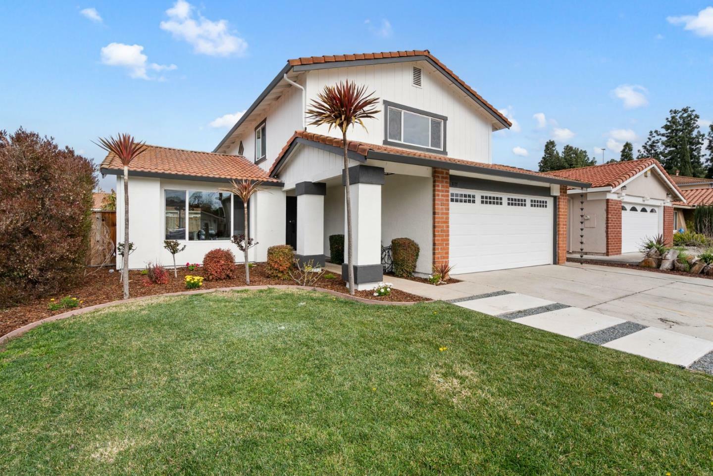 Property Photo:  3117 Woods Way  CA 95148 