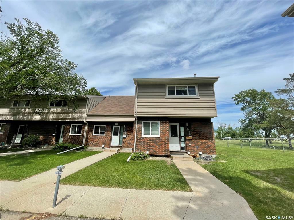Property Photo: 3826 Castle Road SK S4S 6M7