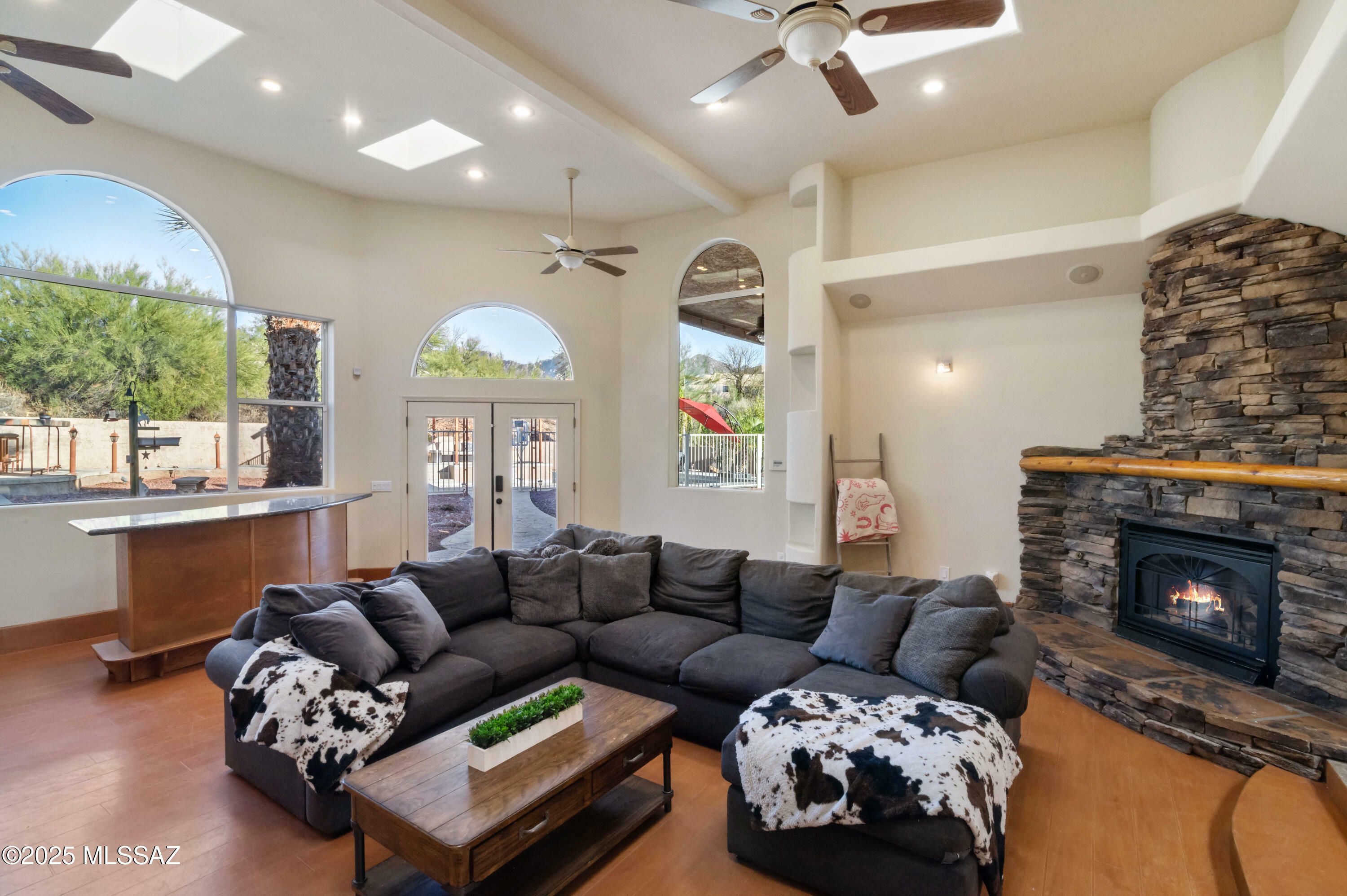 Property Photo:  11166 N Poinsettia Drive  AZ 85737 