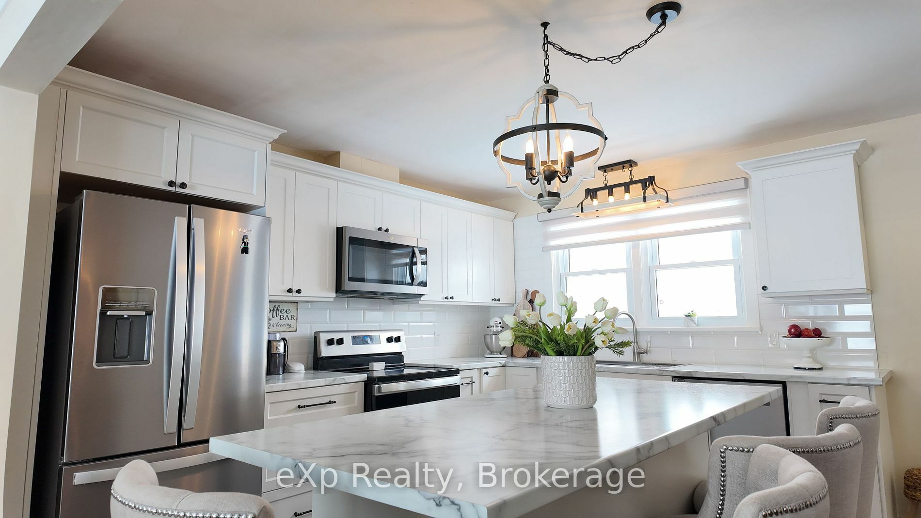 Property Photo:  522 McNab St  ON N0G 2V0 