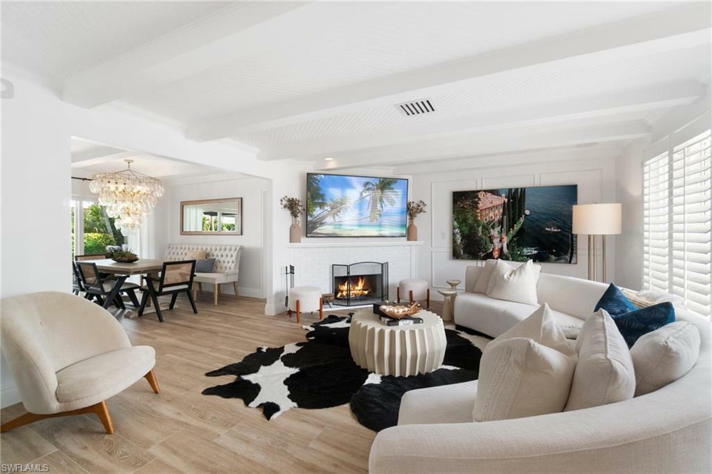 Property Photo: 1515 Osprey Ave FL 34102