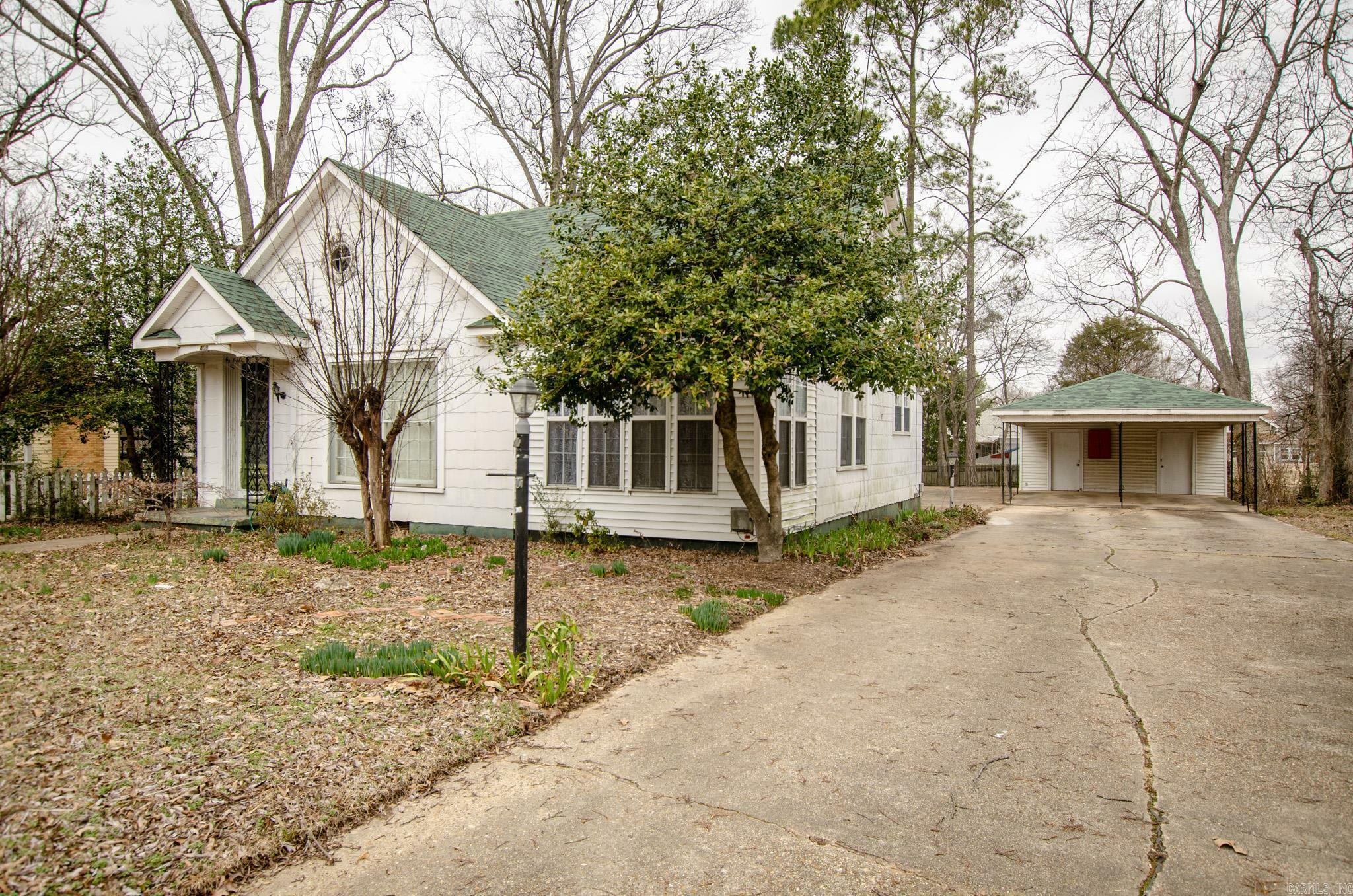 Property Photo:  408 W Cherry  AR 72401 