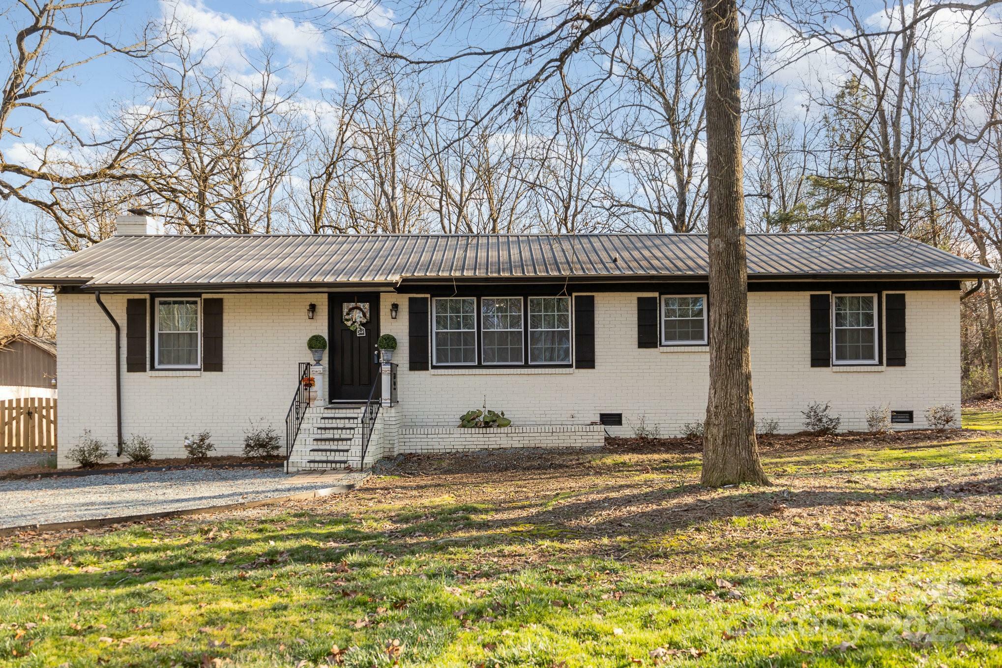 Property Photo: 1106 Forest Drive 75 NC 28103
