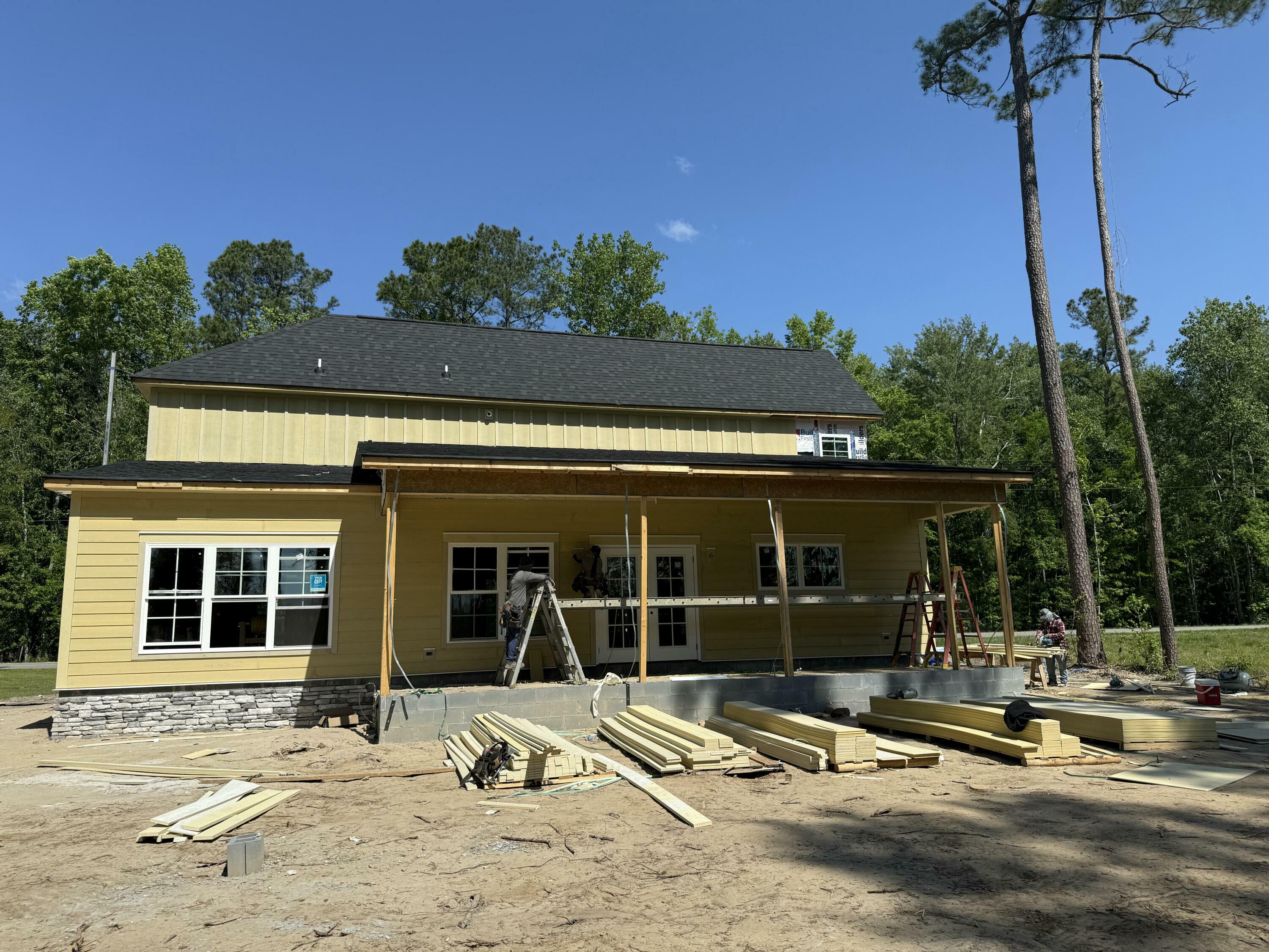 Property Photo: 1302 McCrae Dr Drive SC 29461