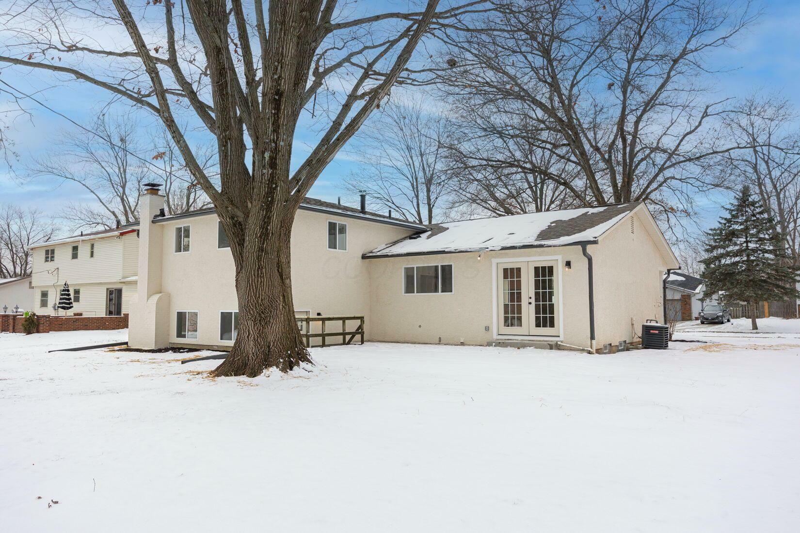 Property Photo:  538 Leacrest E Place  OH 43081 