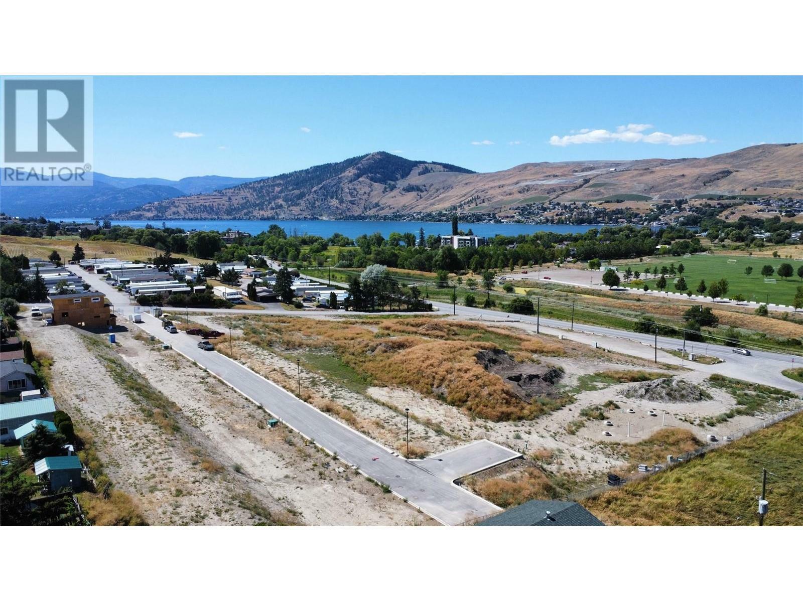 Property Photo:  6758 Okanagan Avenue 20  BC V1H 1M2 