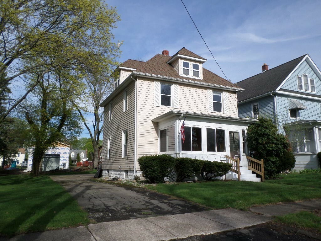 2111 Wagner Avenue  Erie PA 16510 photo