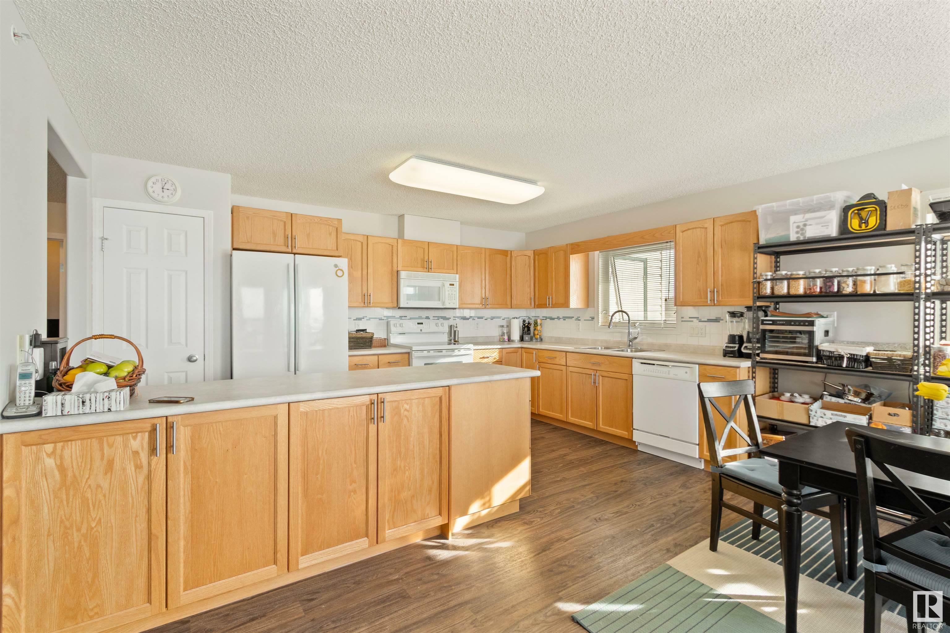 Property Photo:  4004 47 Street 404  AB T7A 0A2 