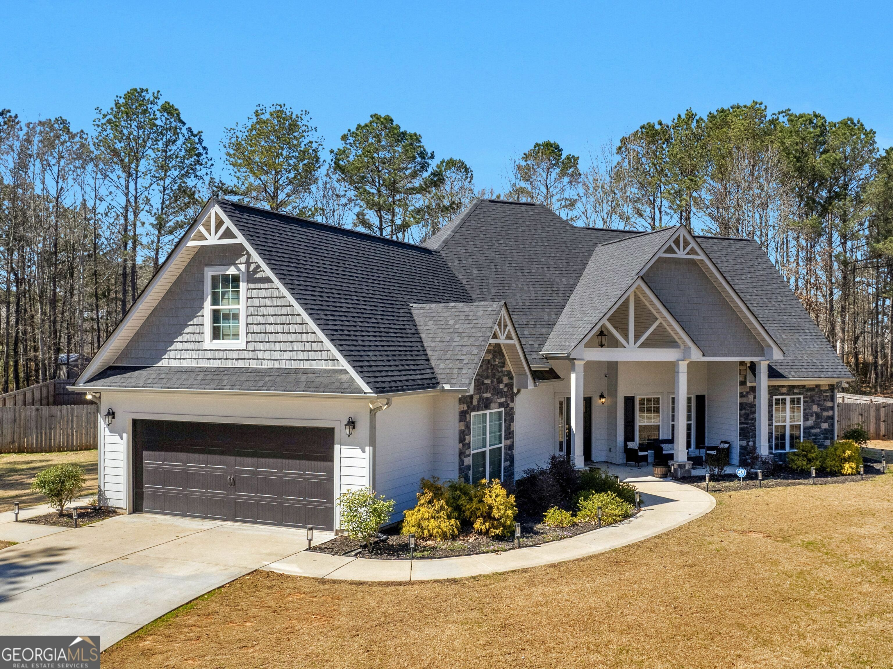 Property Photo:  105 Woodcrest Drive  GA 30233 