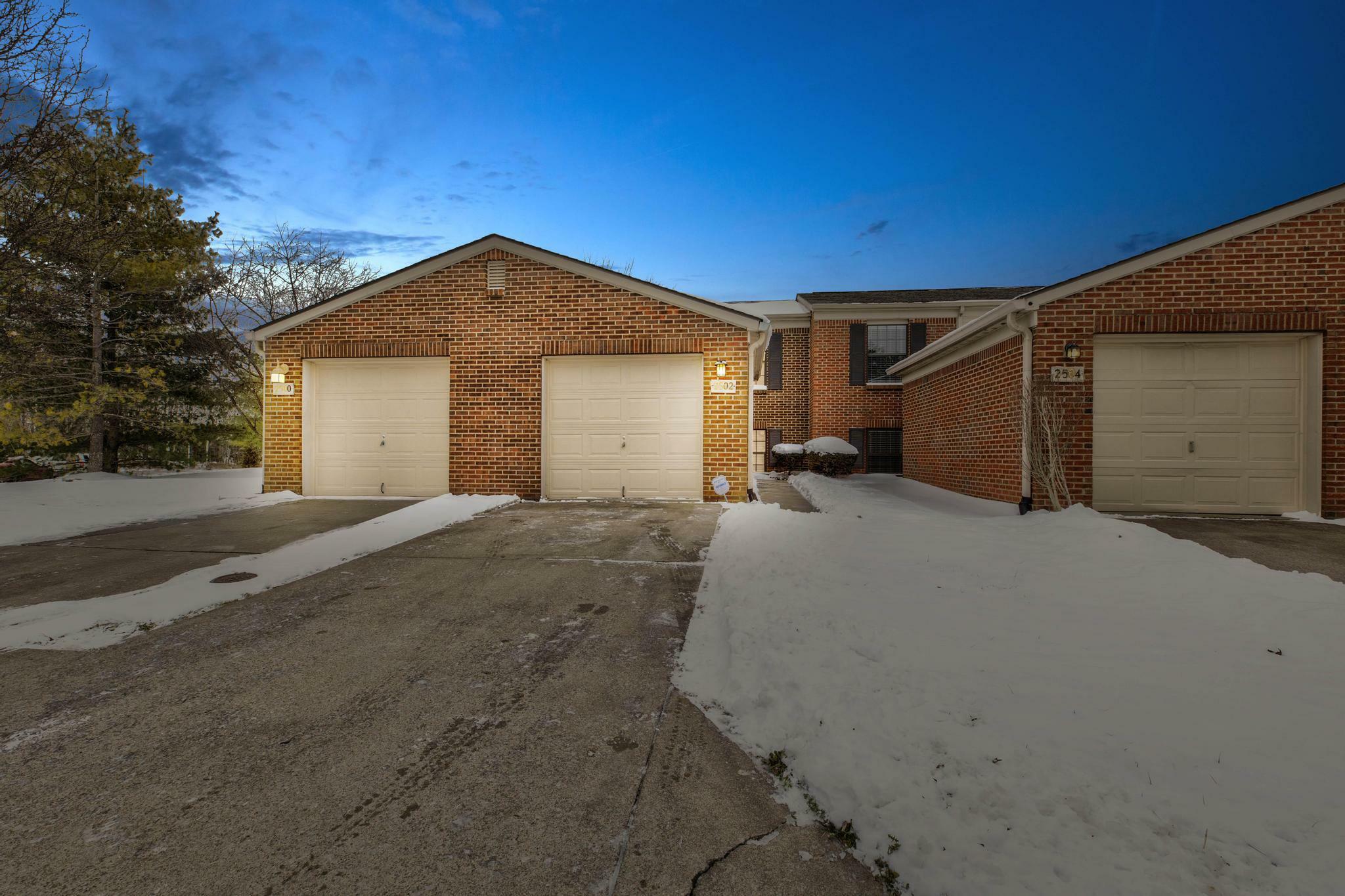 Property Photo: 2502 Knightsbridge Lane KY 40509