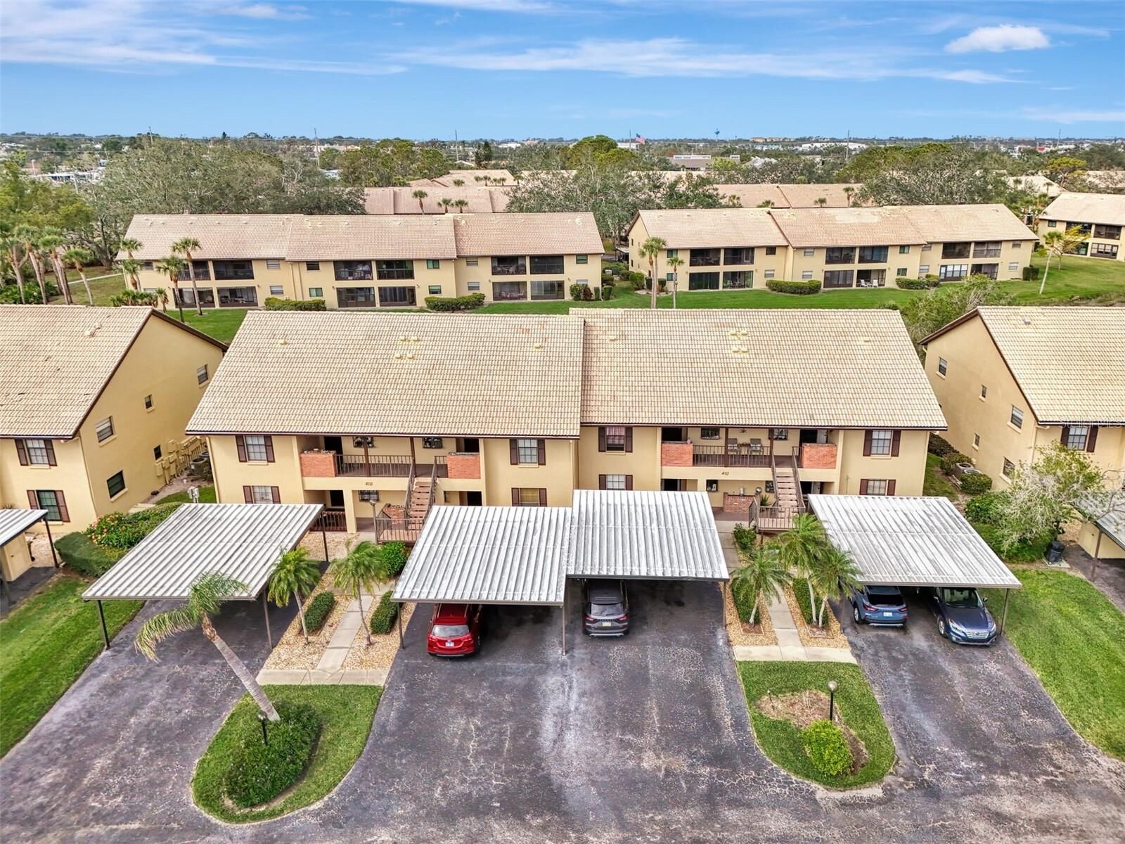 Property Photo: 410 Mission Trail E H FL 34285