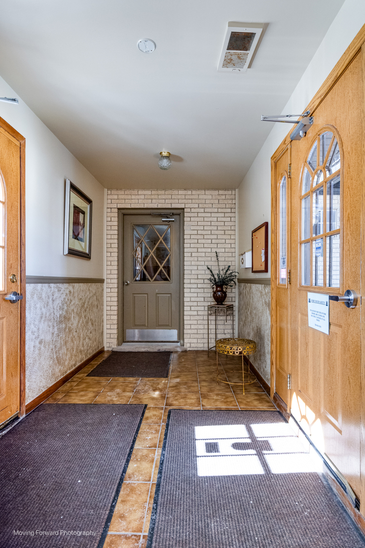 Property Photo:  7623 W Altgeld Street 3nw  IL 60707 