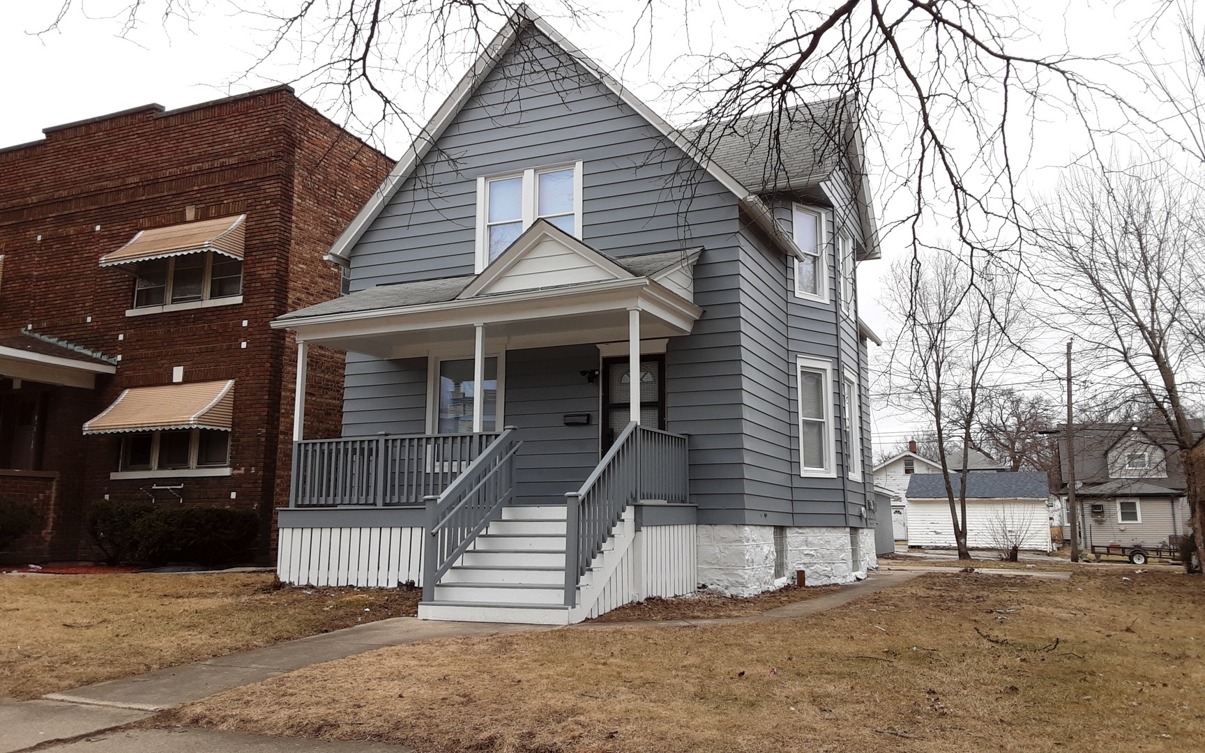 Property Photo:  81 W 15th Street W  IL 60411 