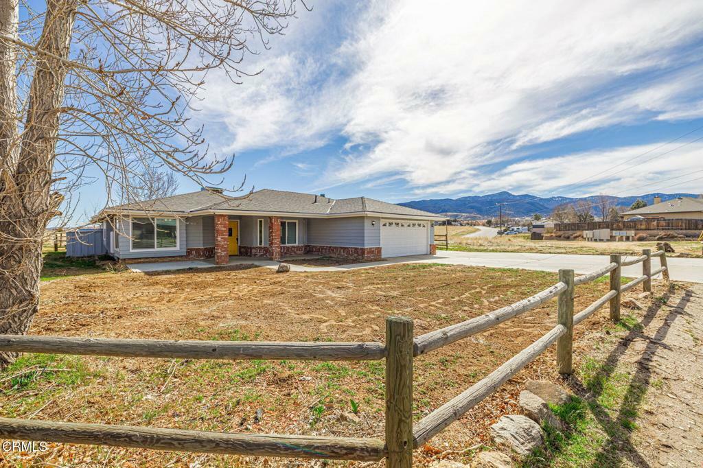Property Photo: 21810 Mid Way CA 93561