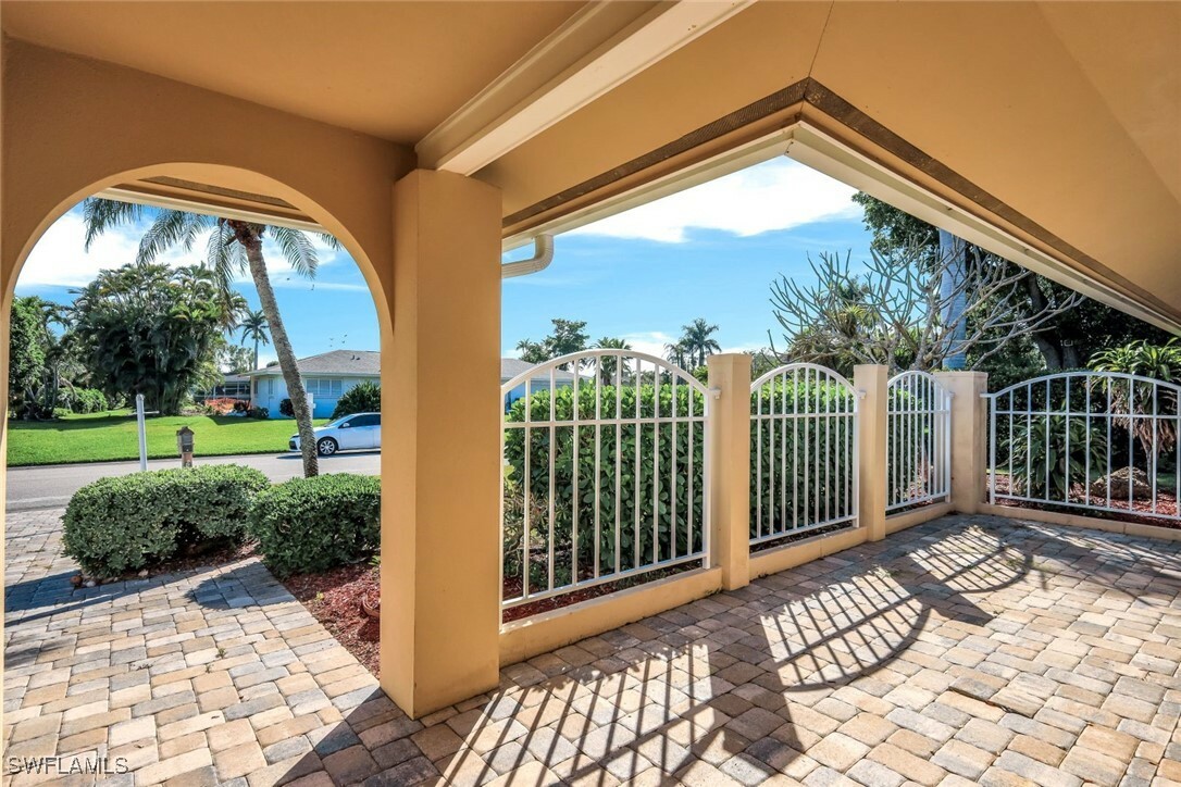 Property Photo:  1388 Tredegar Drive  FL 33919 