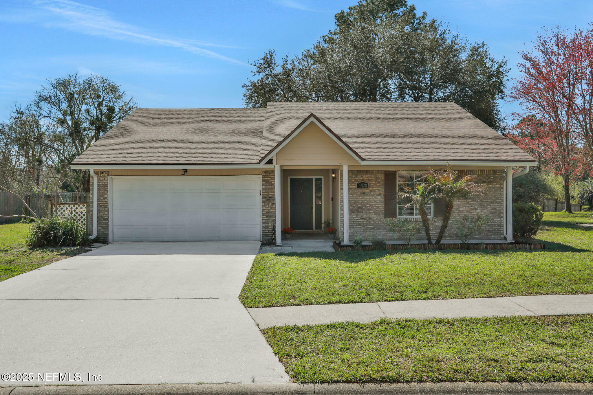 4828 N Goshawk Drive  Jacksonville FL 32257 photo