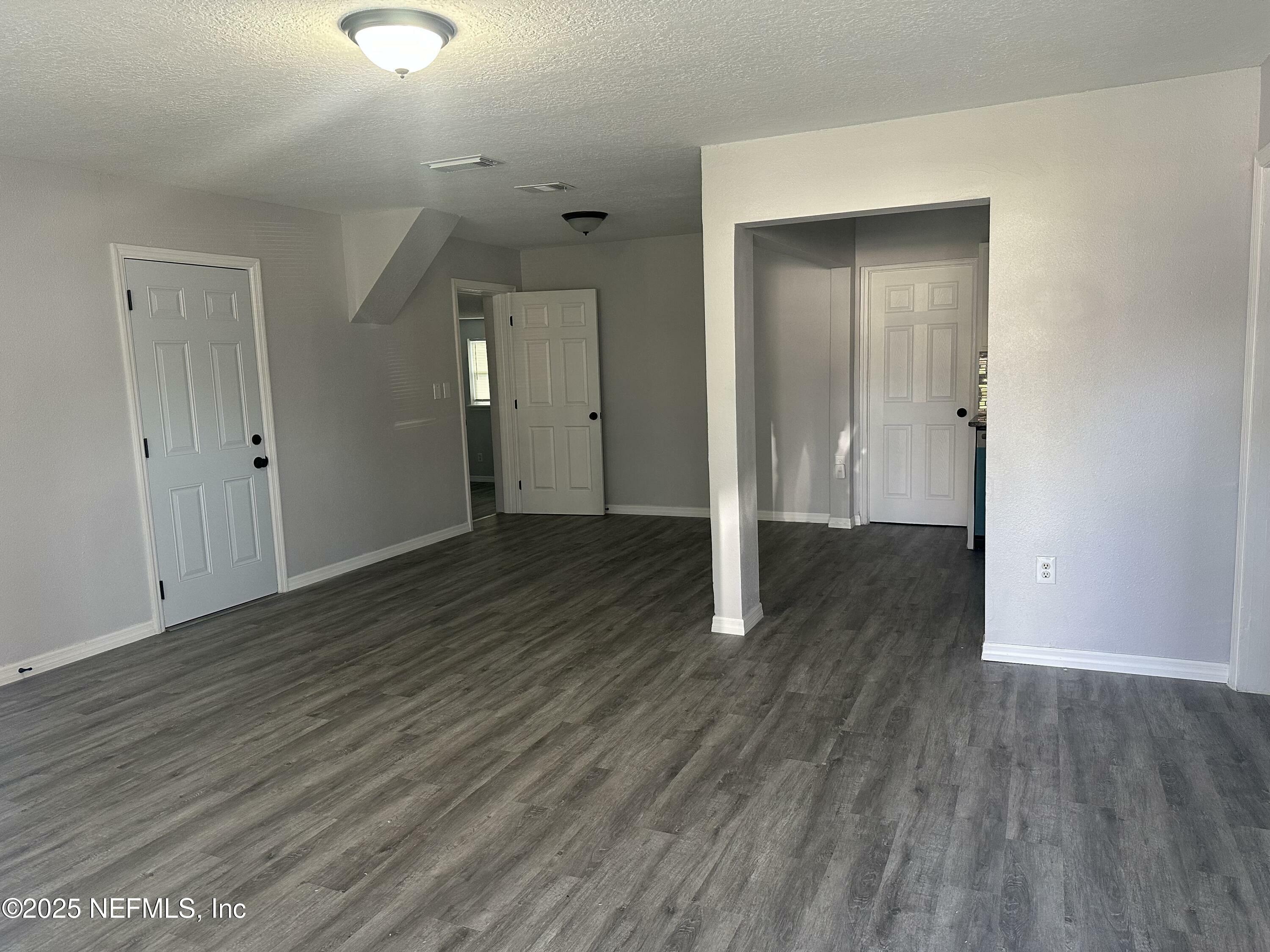 Property Photo:  8049 Ramsgate Road  FL 32208 