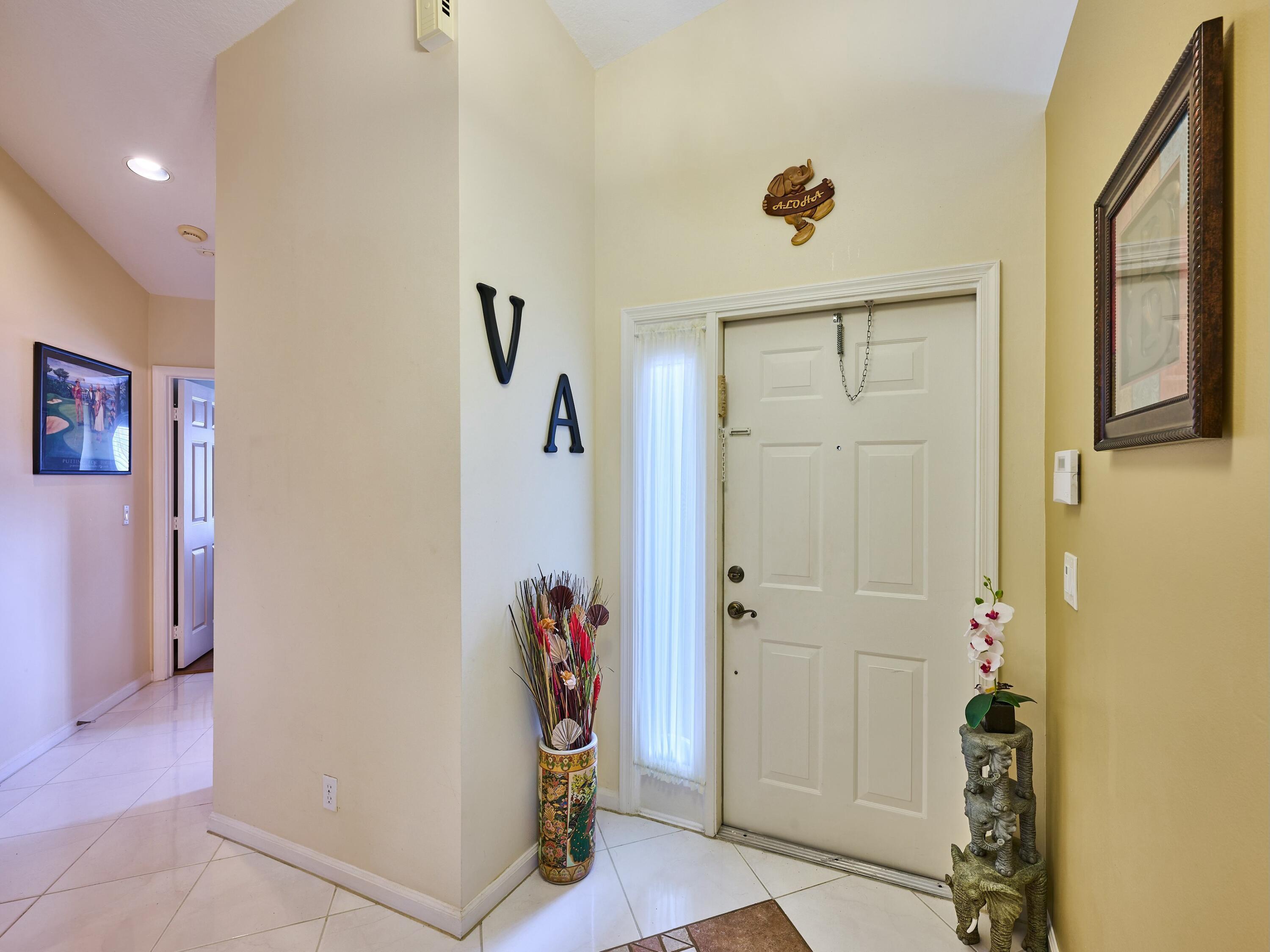 Property Photo: 8421 Via Serena FL 33433