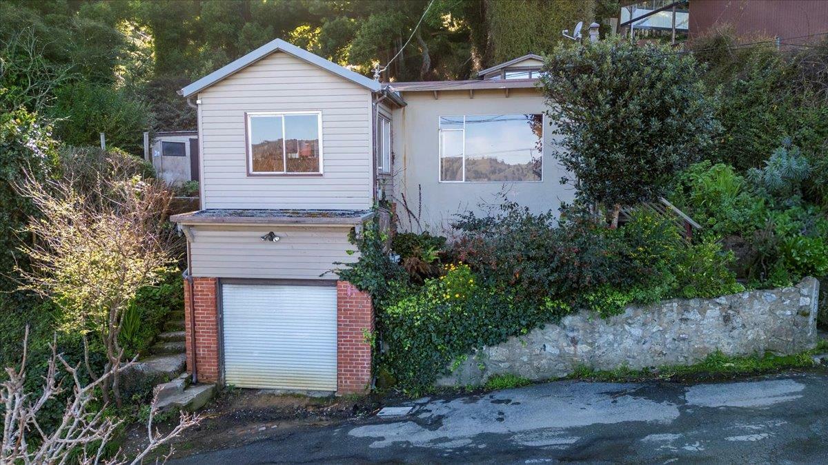 Property Photo: 268 Olympian Way CA 94044