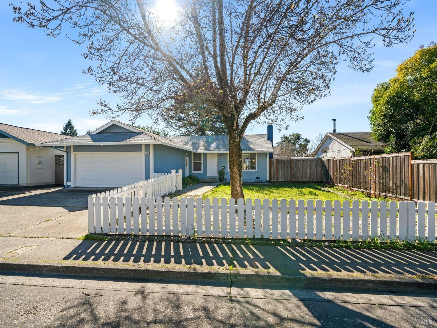 Property Photo:  512 Myrtle Avenue  CA 94928 