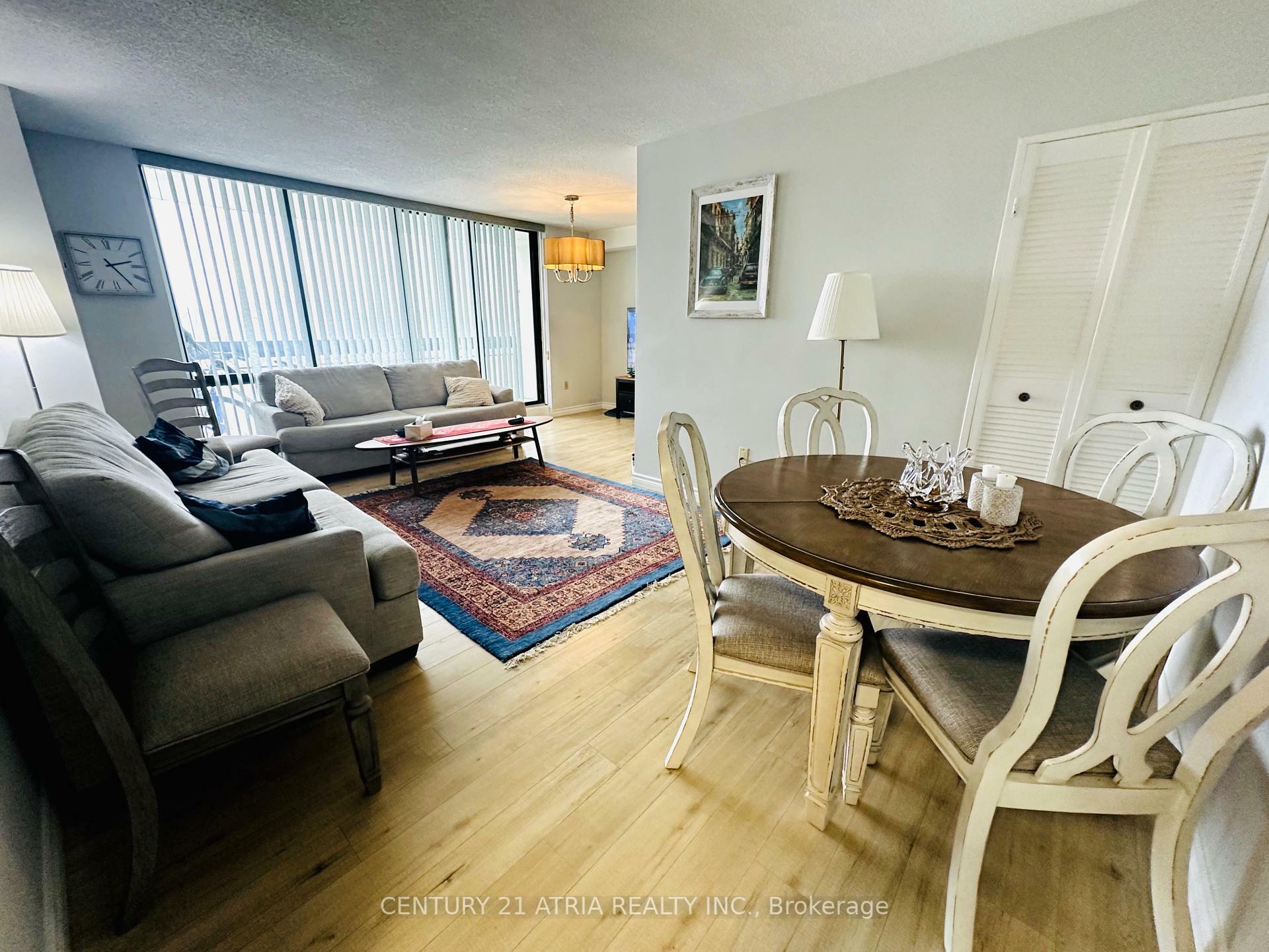 Property Photo: 350 Seneca Hill Drive 814 ON M2J 4S7
