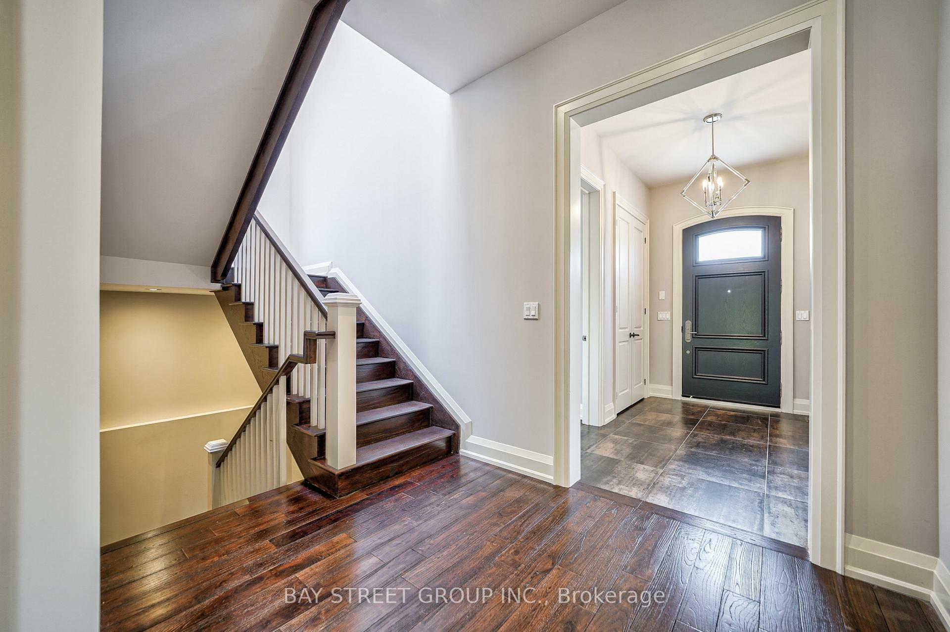 Property Photo: 80 Churchill Ave ON M2N 1Y9