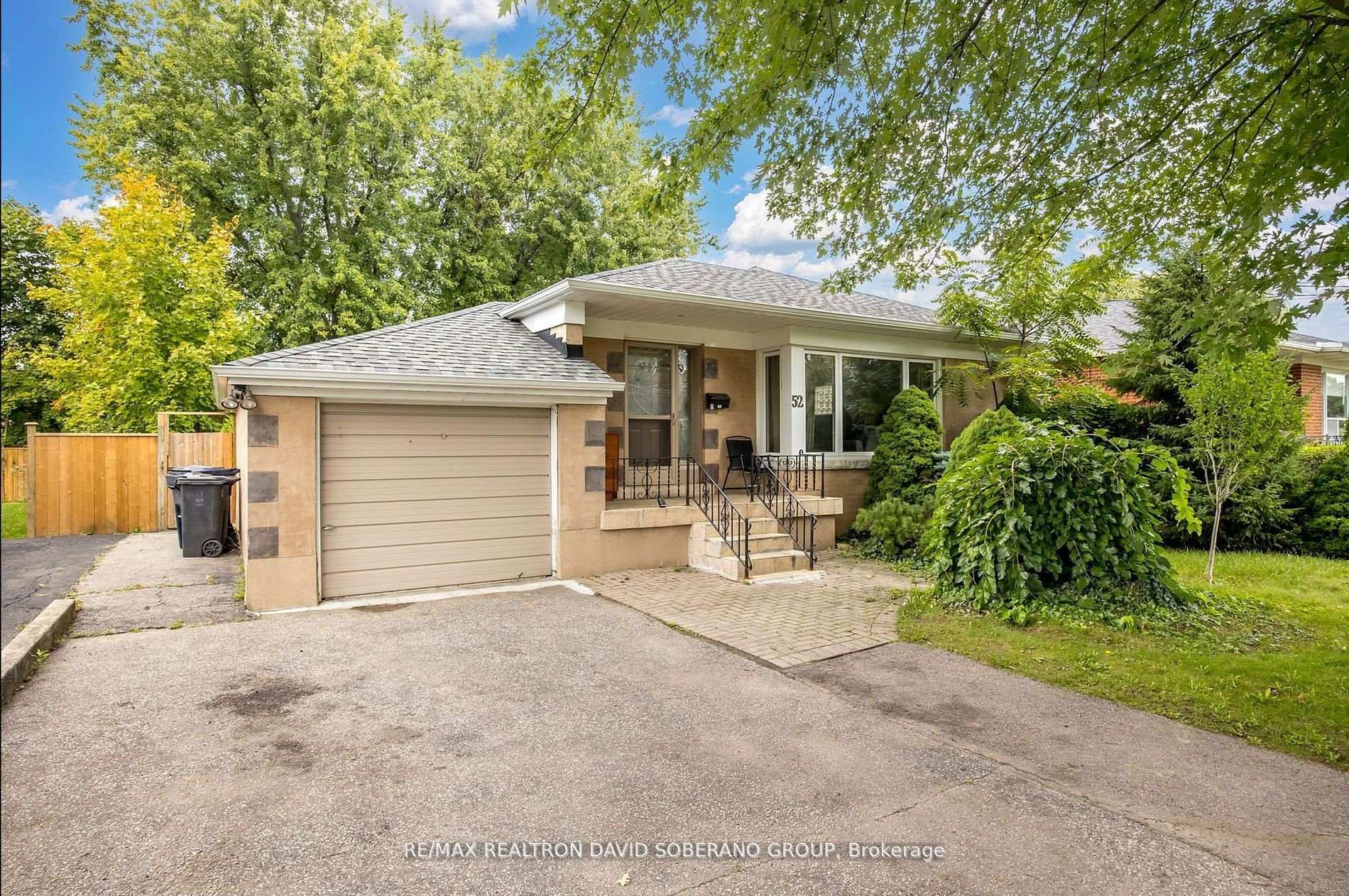 Property Photo: 52 Acton Ave ON M3H 4G8