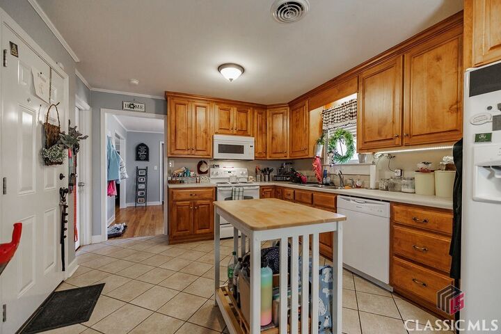 Property Photo:  5551 Greensboro Highway  GA 30677 