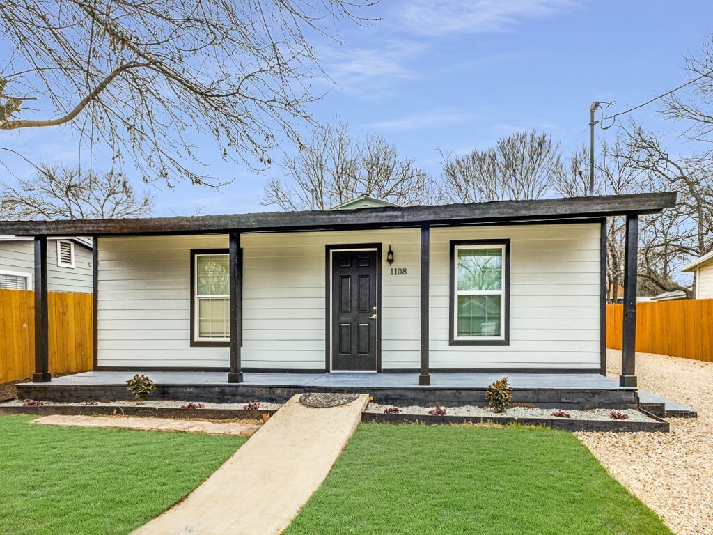Property Photo: 1108 Vasquez Street TX 78741