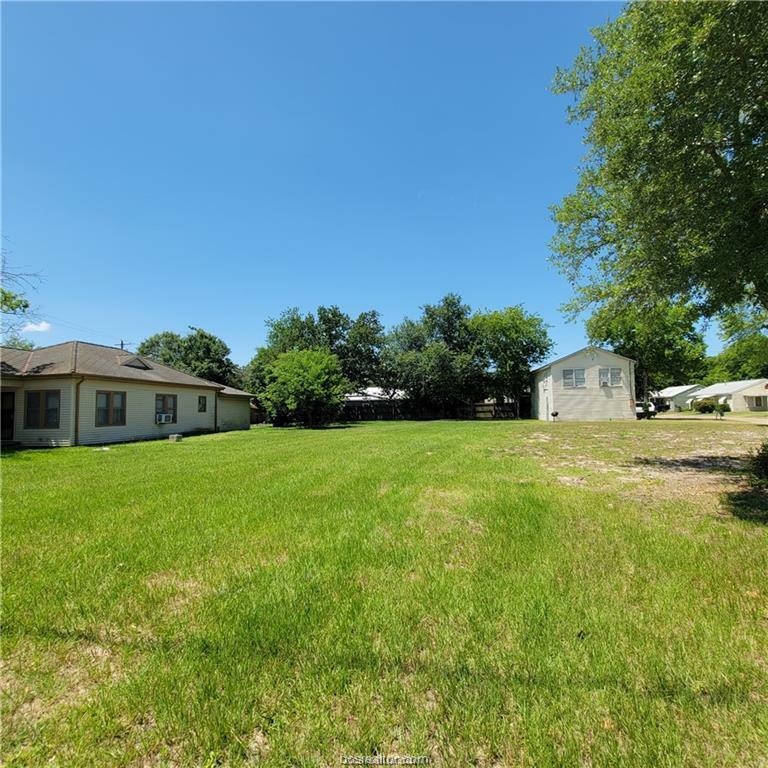 Property Photo:  2700 &Amp 2704 Maloney Avenue  TX 77801-2539 