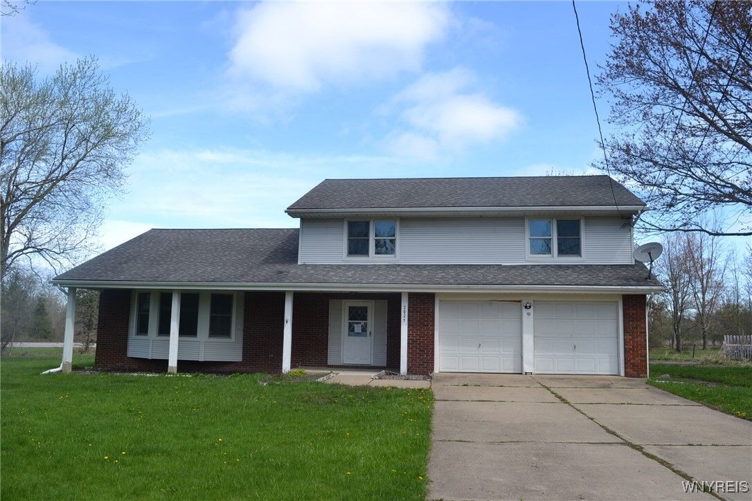 Property Photo: 2021 Ferrier Road NY 14057