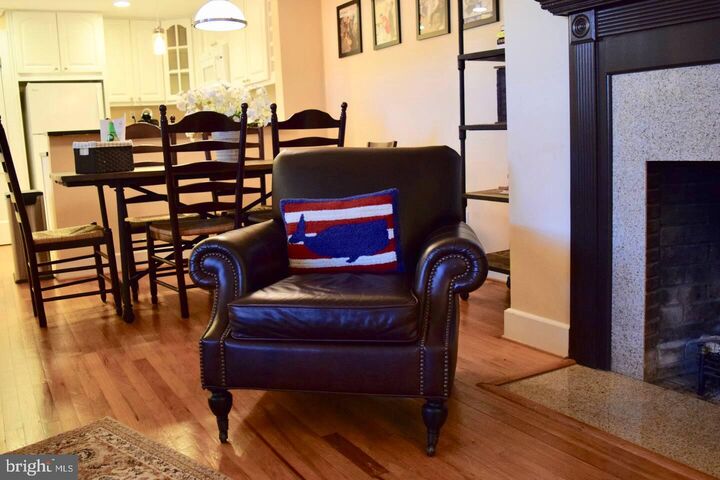 101 E Street SE  Washington DC 20003 photo