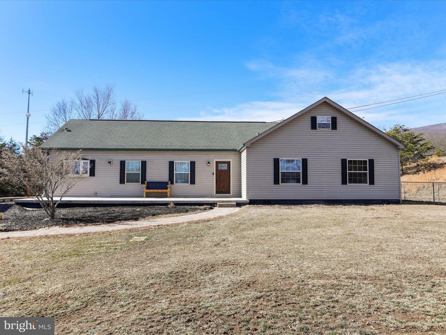Property Photo: 67 Pinepointe Drive WV 26726