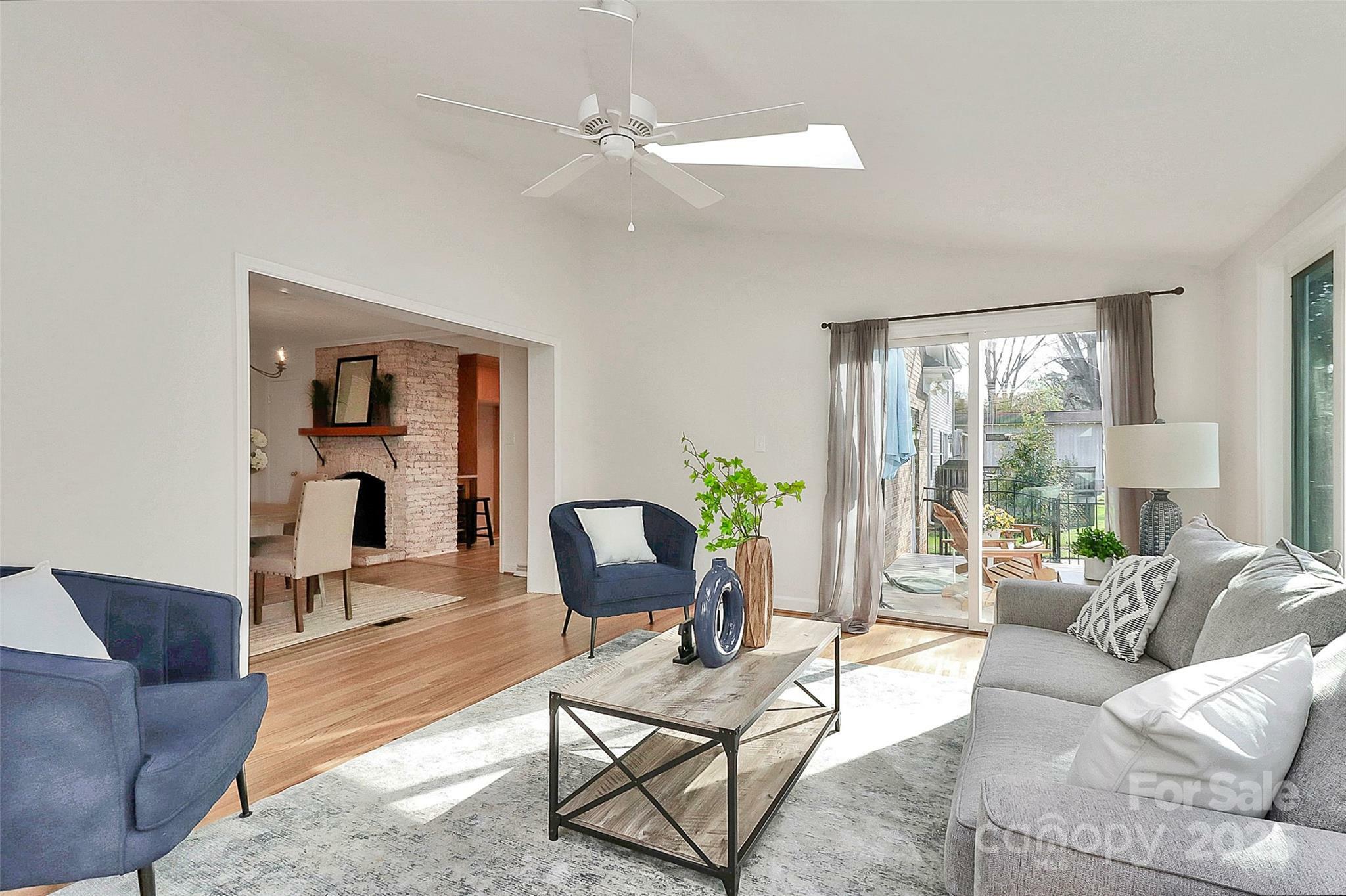 Property Photo: 3828 Chandworth Road NC 28210