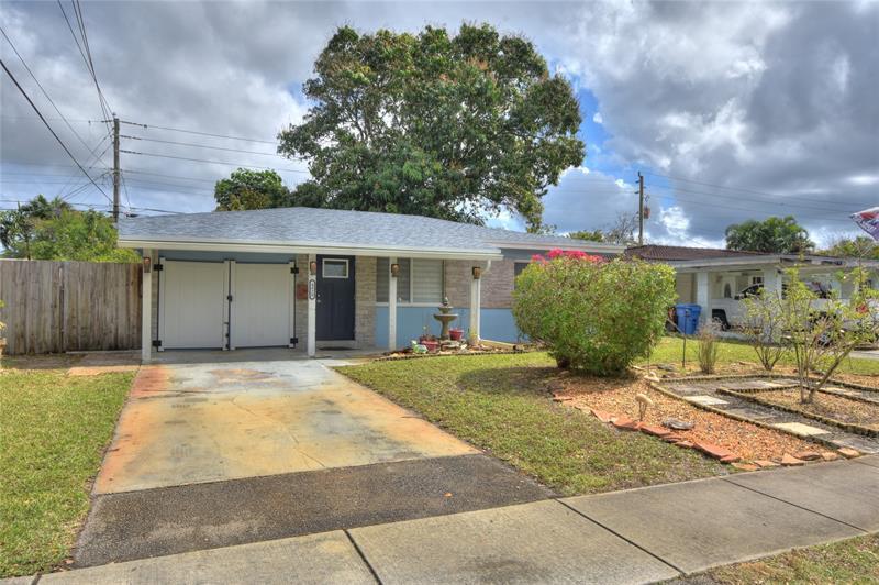 Property Photo: 4820 NE 1st Ter FL 33334