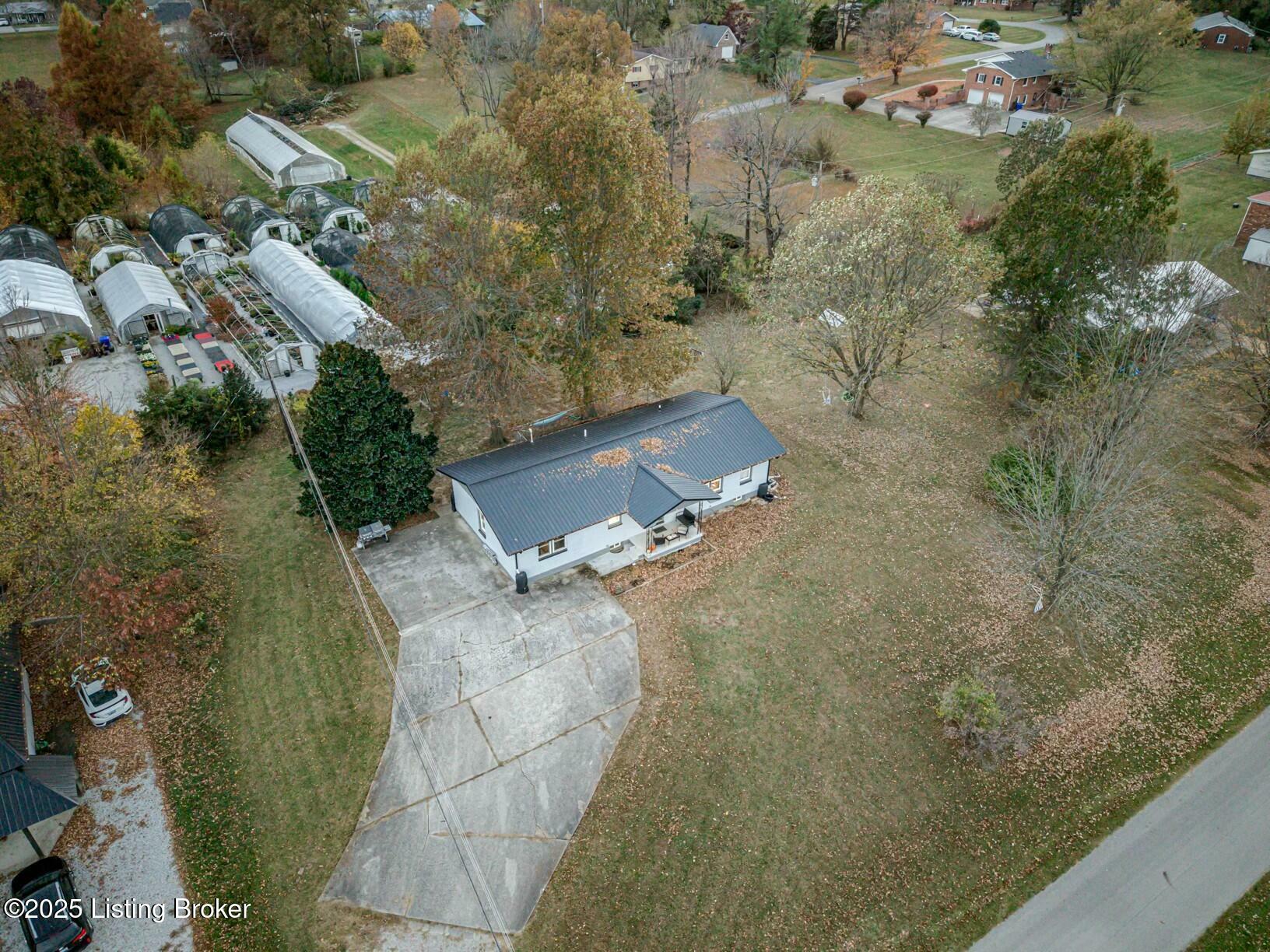 Property Photo:  404 Chester St  KY 42754 